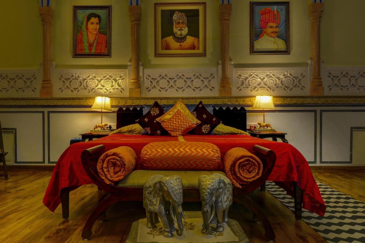 The Umaid Vilas Royal Heritage Haveli Jaipur Exteriör bild