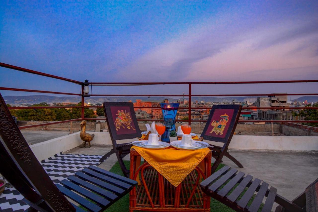 The Umaid Vilas Royal Heritage Haveli Jaipur Exteriör bild